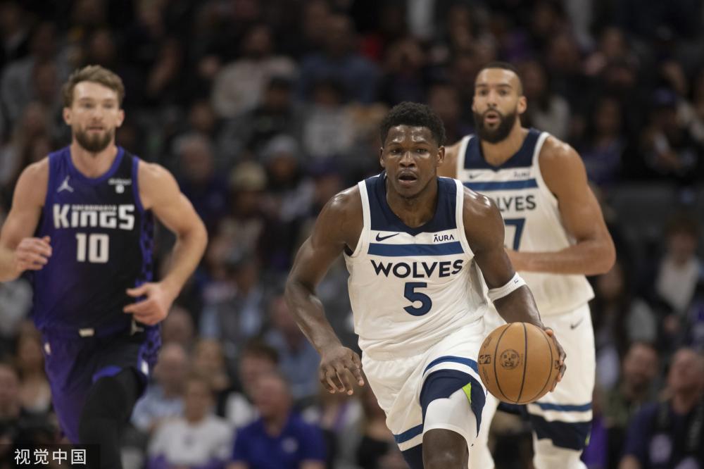 出现在公众 出现在公众