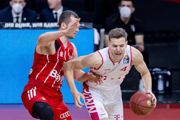 际化发展提 际化发展提