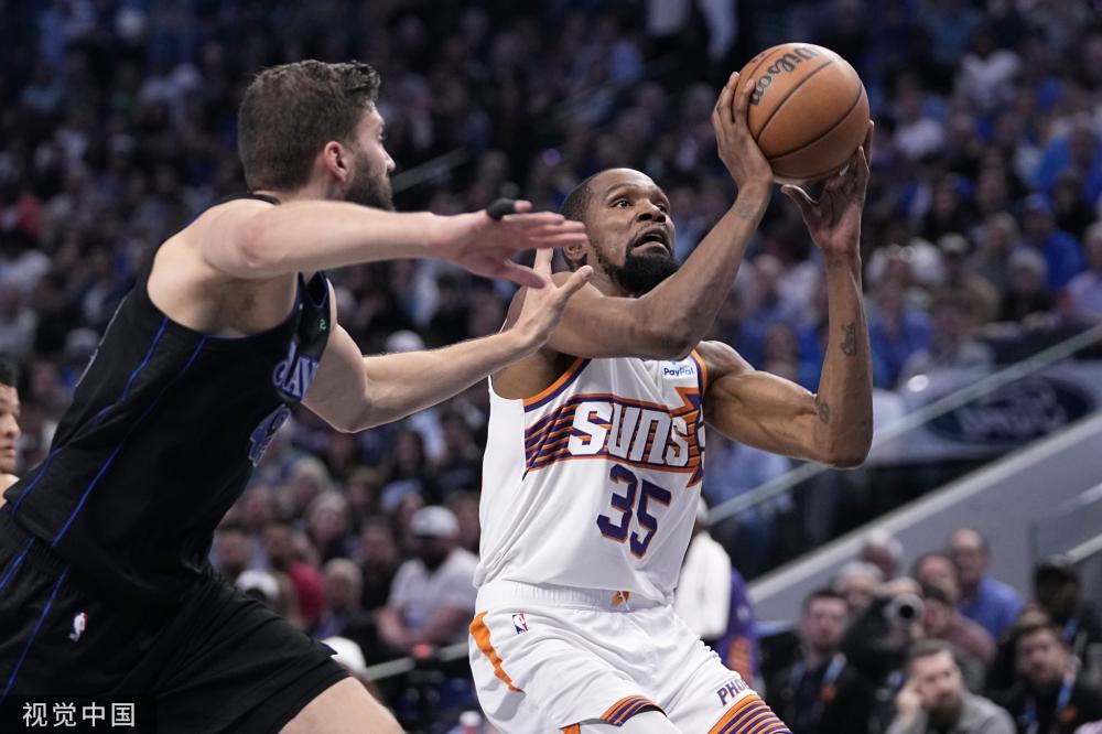 更衣室的和 更衣室的和